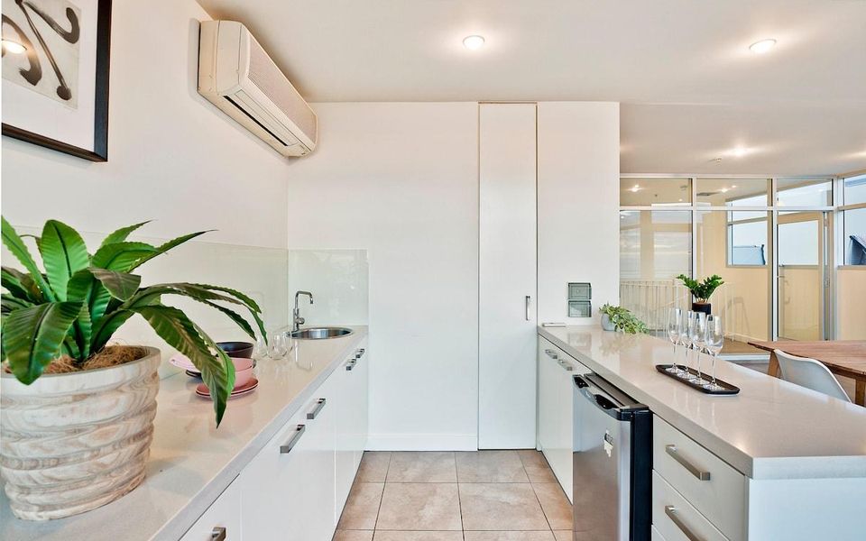 Glenelg Skyline Penthouse