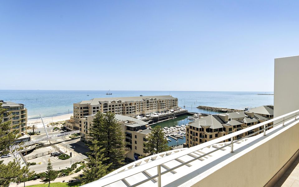 Glenelg Skyline Penthouse