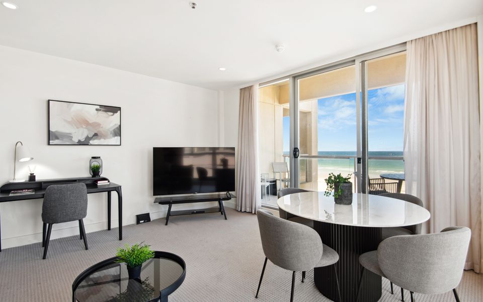 Beachfront Balcony Glenelg