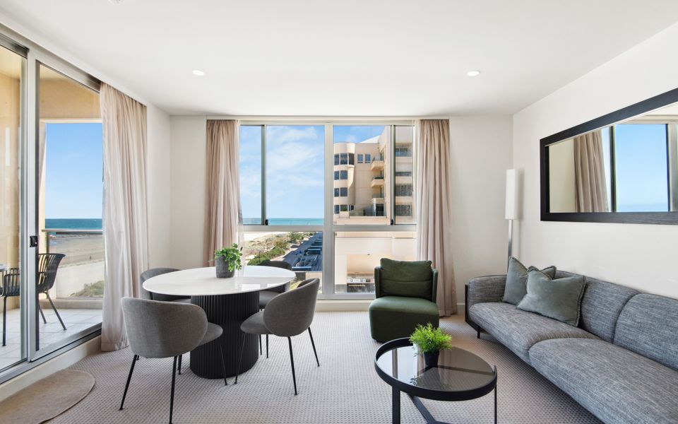 Beachfront Balcony Glenelg