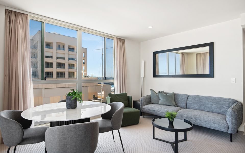 Beachfront Balcony Glenelg