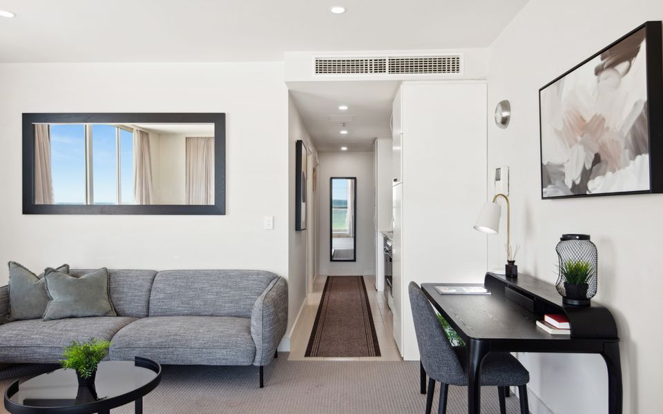 Beachfront Balcony Glenelg