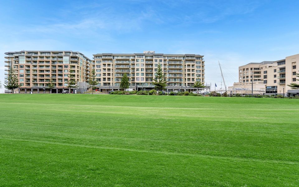 Glenelg Seaside Family Stay