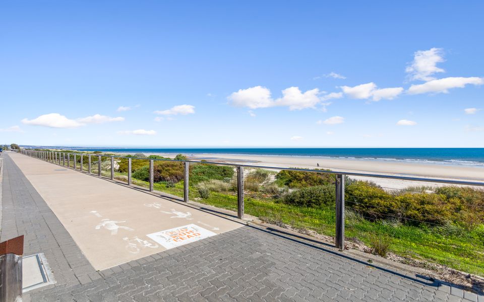 Vitamin Sea at Henley Beach