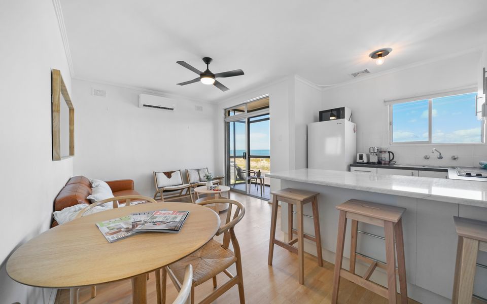 Tranquil Oceanview Escape – Relax & Reset