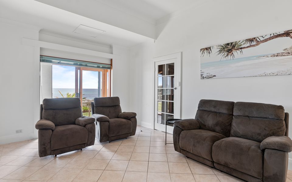Ocean Breeze Family Villa