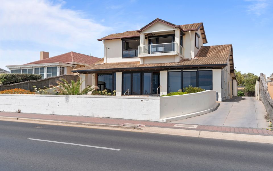 Ocean Breeze Family Villa