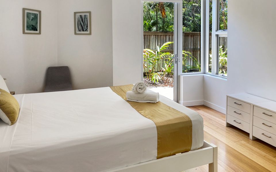 Maggies Beachfront Apt. 9