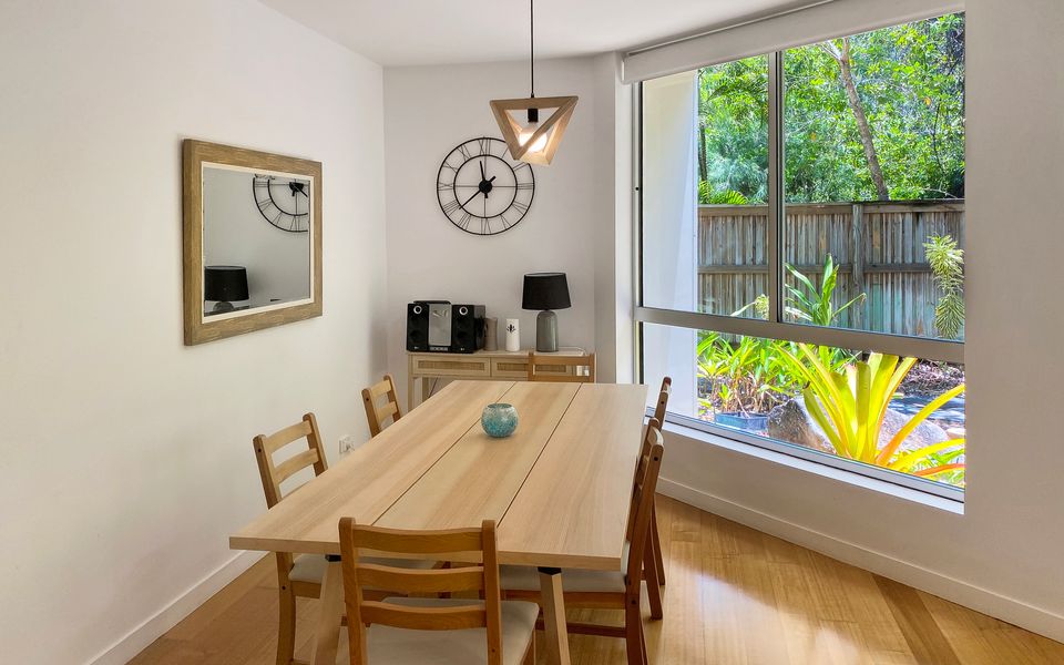 Maggies Beachfront Apt. 9