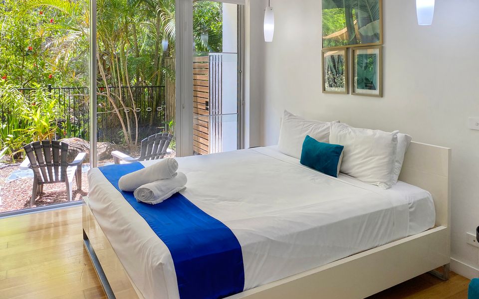 Maggies Beachfront Apt. 9