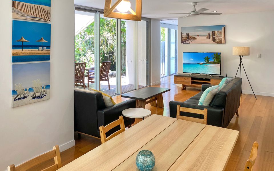 Maggies Beachfront Apt. 9