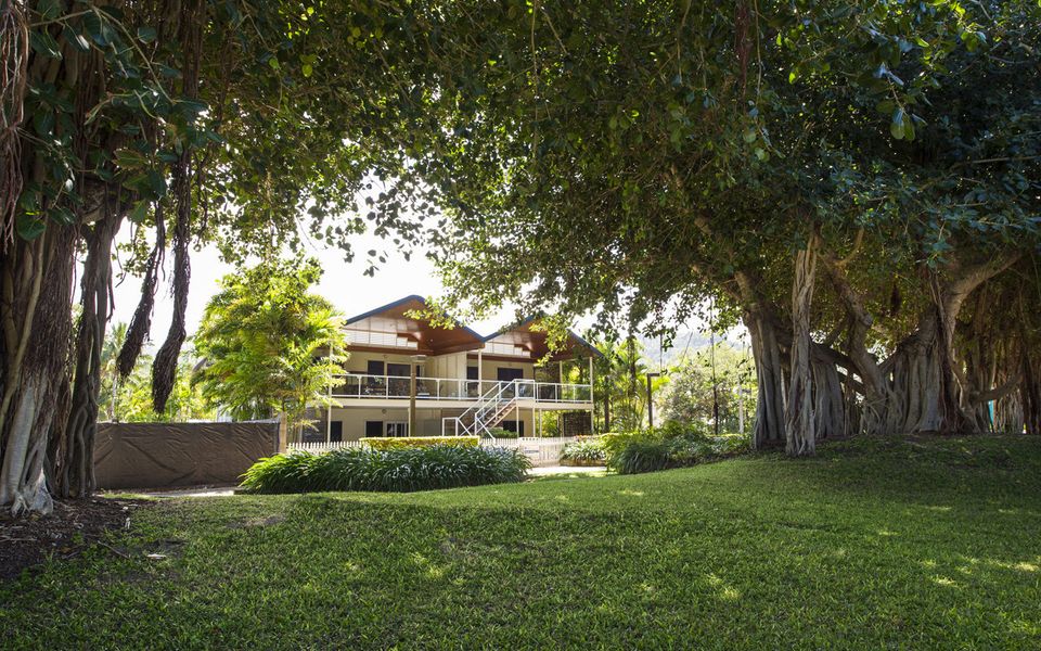 Picnic Bay Apartments Unit 4