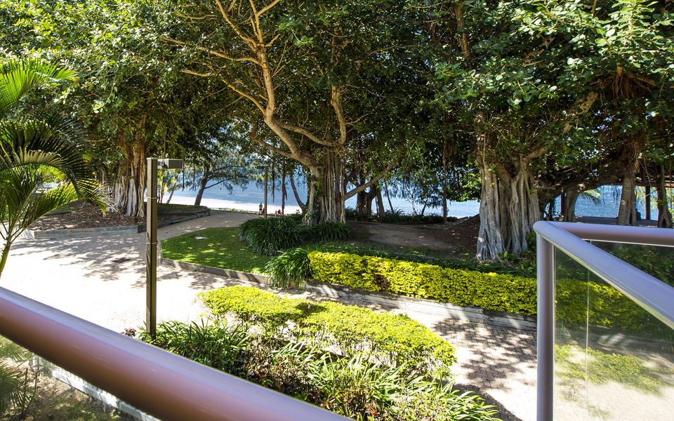 Picnic Bay Apartments Unit 4