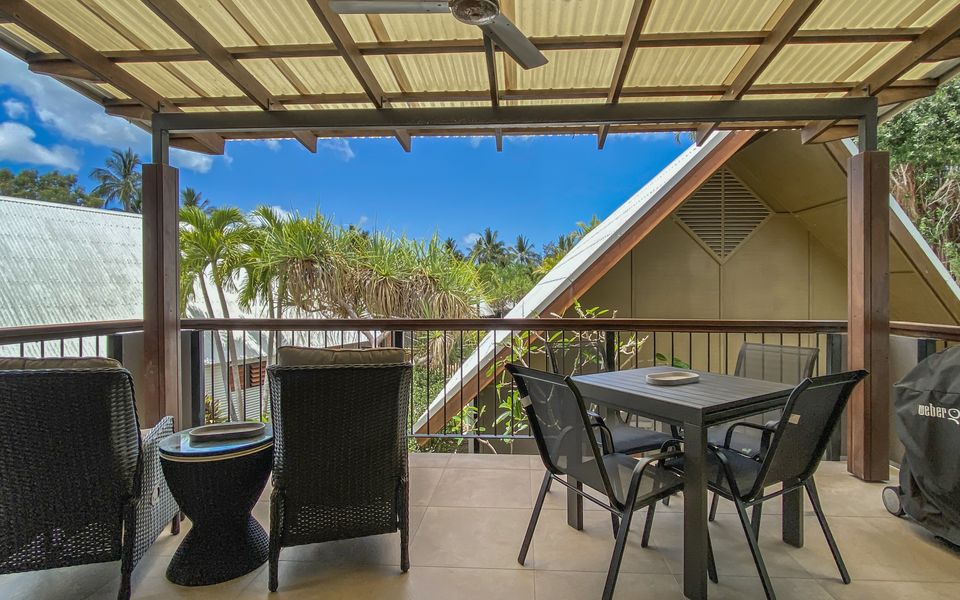 Pure Magnetic Villa 10