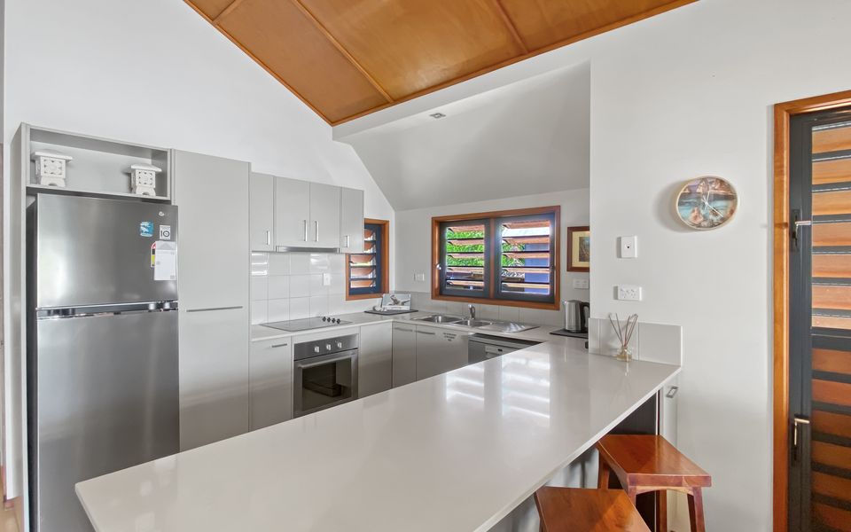 Pure Magnetic Villa 10