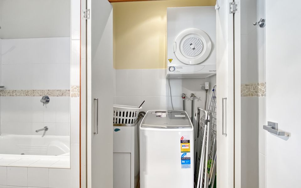 Pure Magnetic Villa 10