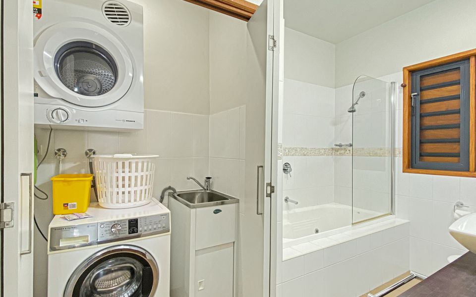 Pure Magnetic Villa 5