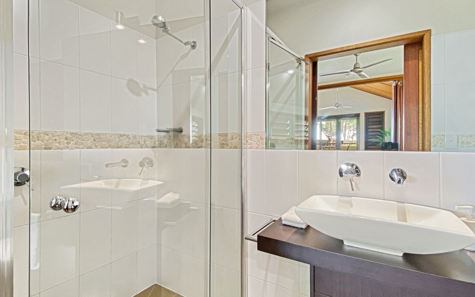 Pure Magnetic Villa 5