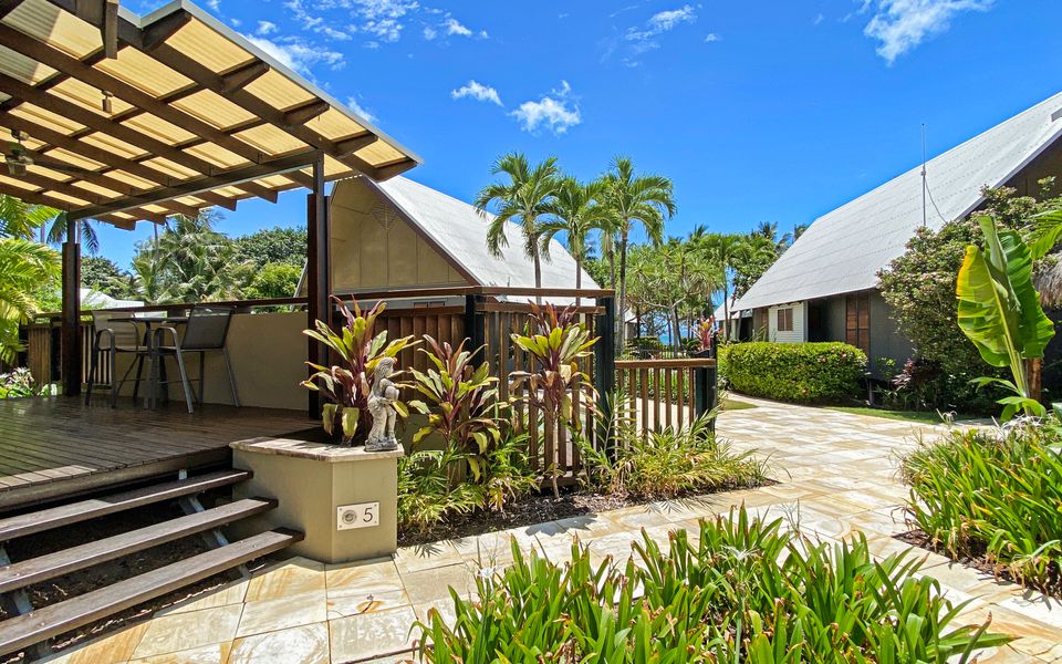 Pure Magnetic Villa 5