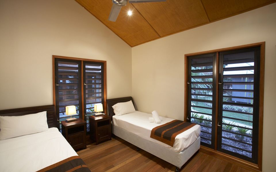 Pure Magnetic Villa 8