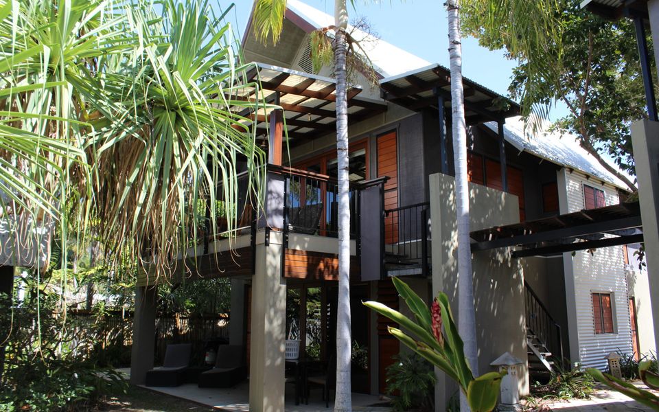 Pure Magnetic Villa 8