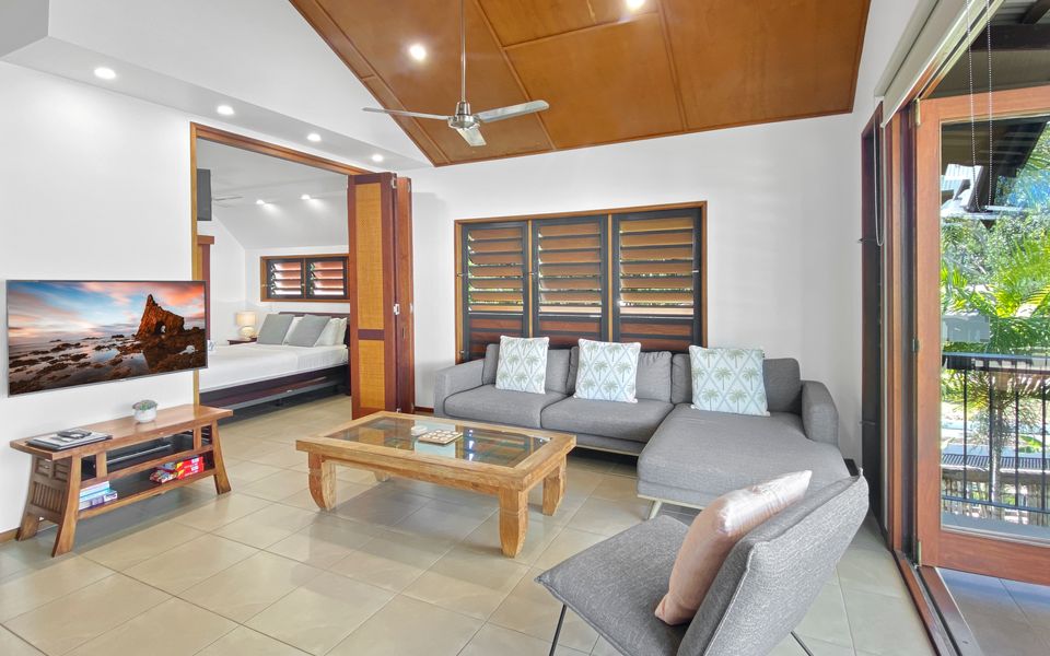 Pure Magnetic Villa 9