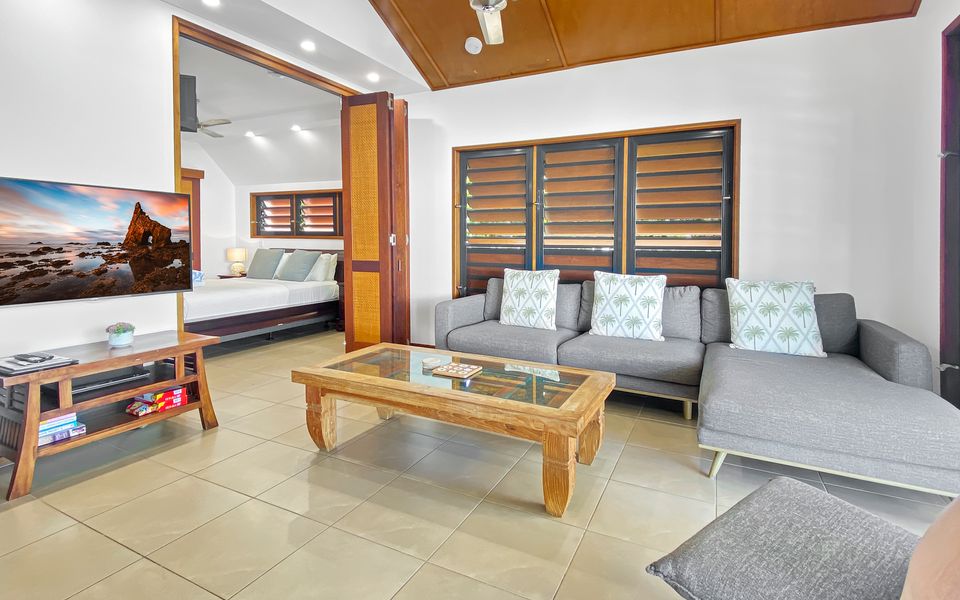 Pure Magnetic Villa 9