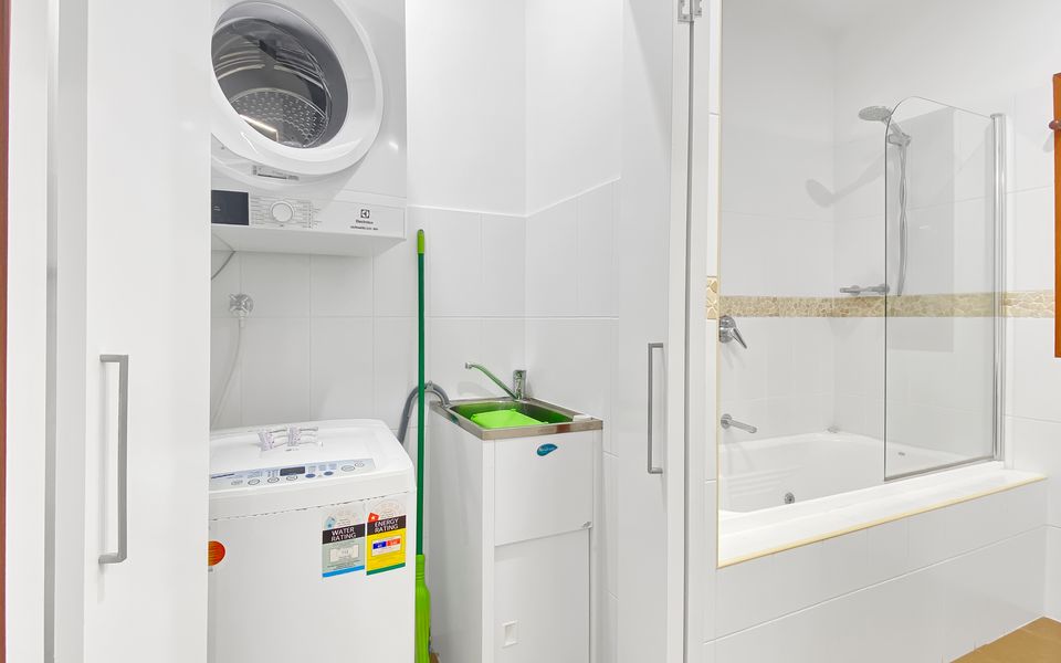 Pure Magnetic Villa 9