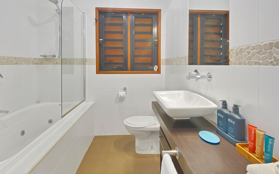 Pure Magnetic Villa 9