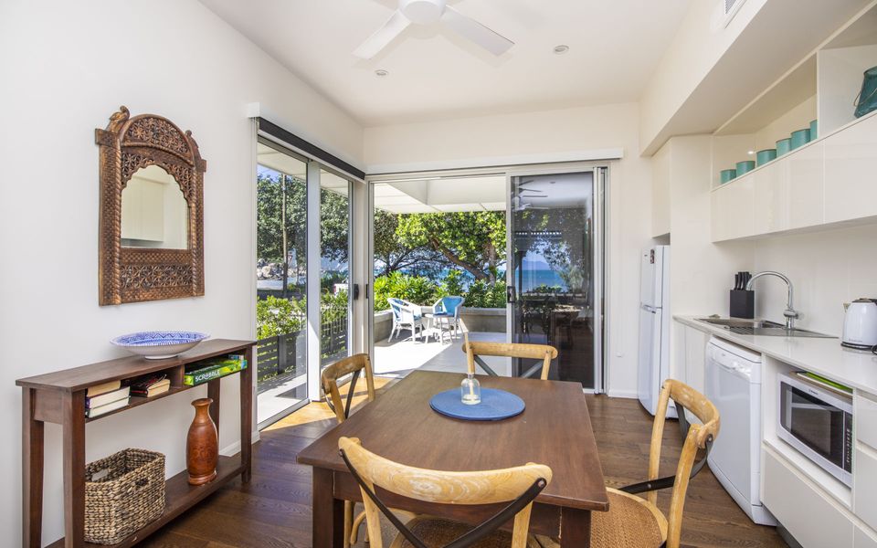 Reflections Turquoise Villa 4