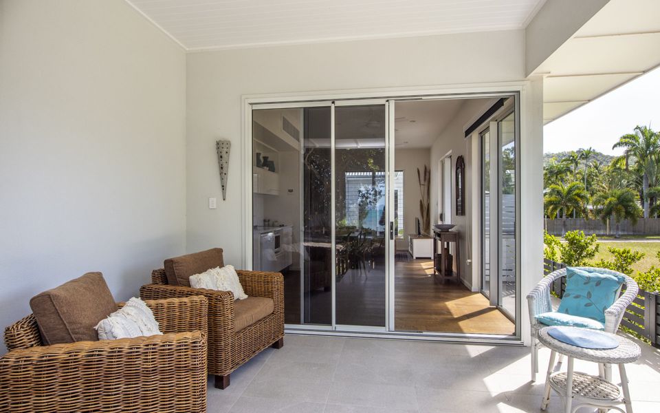 Reflections Turquoise Villa 4