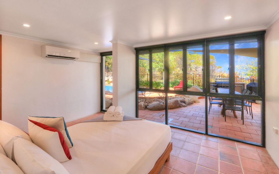 The Beach House at Arthur Bay