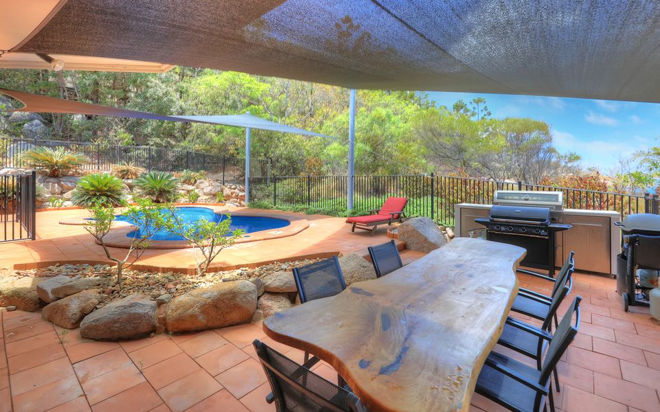 The Beach House at Arthur Bay