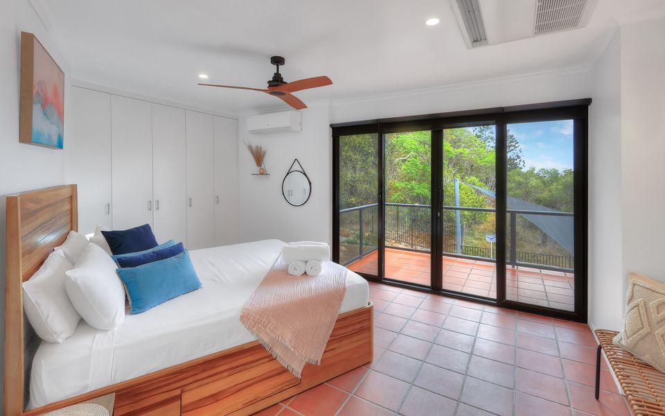 The Beach House at Arthur Bay