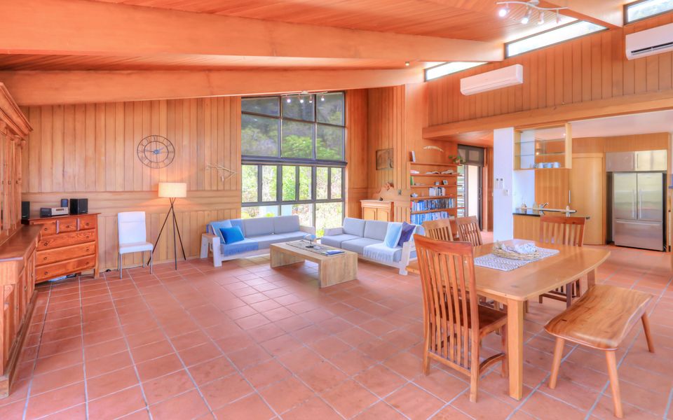 The Beach House at Arthur Bay