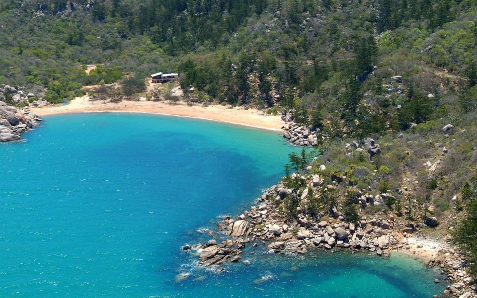 The Beach House at Arthur Bay