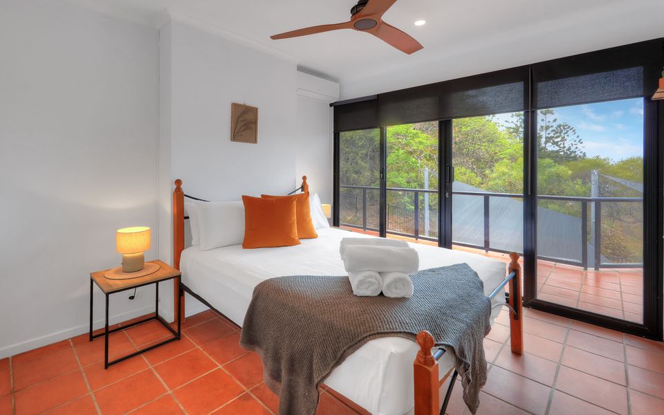 The Beach House at Arthur Bay