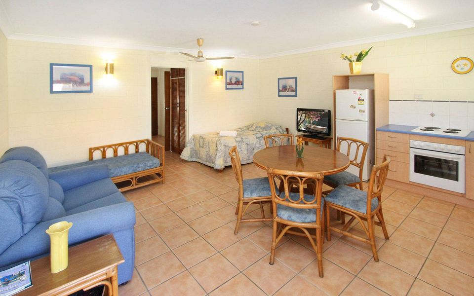 Alma Bay Holiday Unit 1 - Living Area