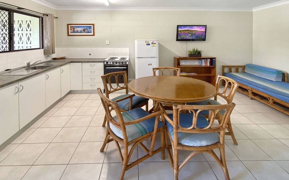 Alma Bay Holiday Unit 2 - Living Area