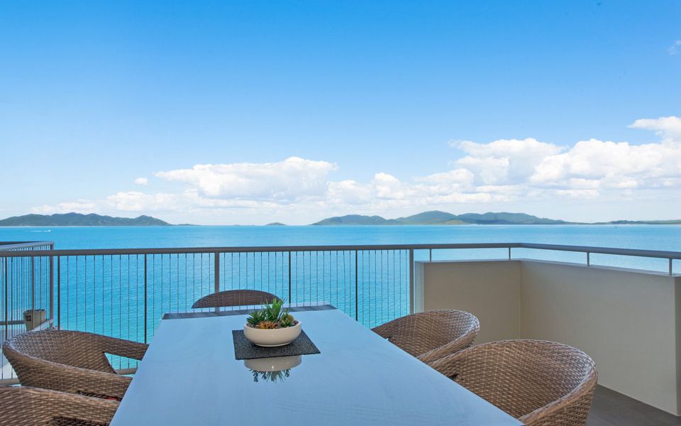 1 Bright Point Apartment 4501 - Balcony