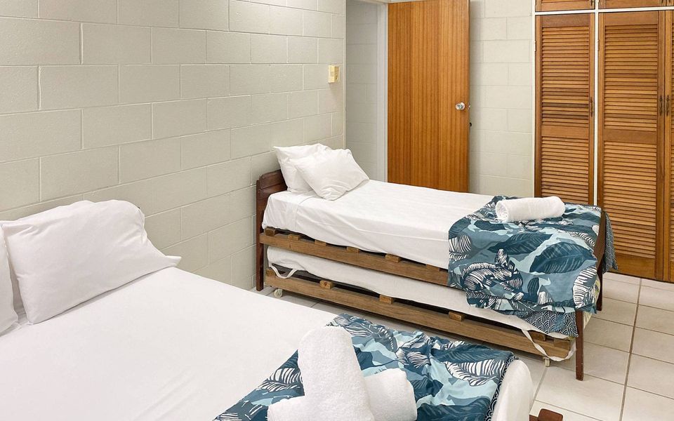 Alma Bay Holiday Unit 4 - Second Bedroom