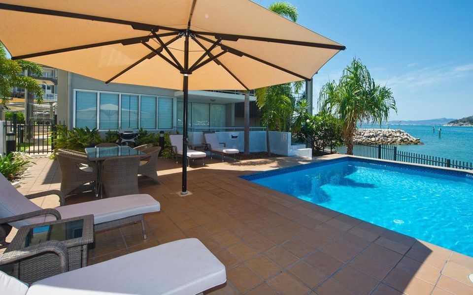 1 Bright Point Apartment 3303