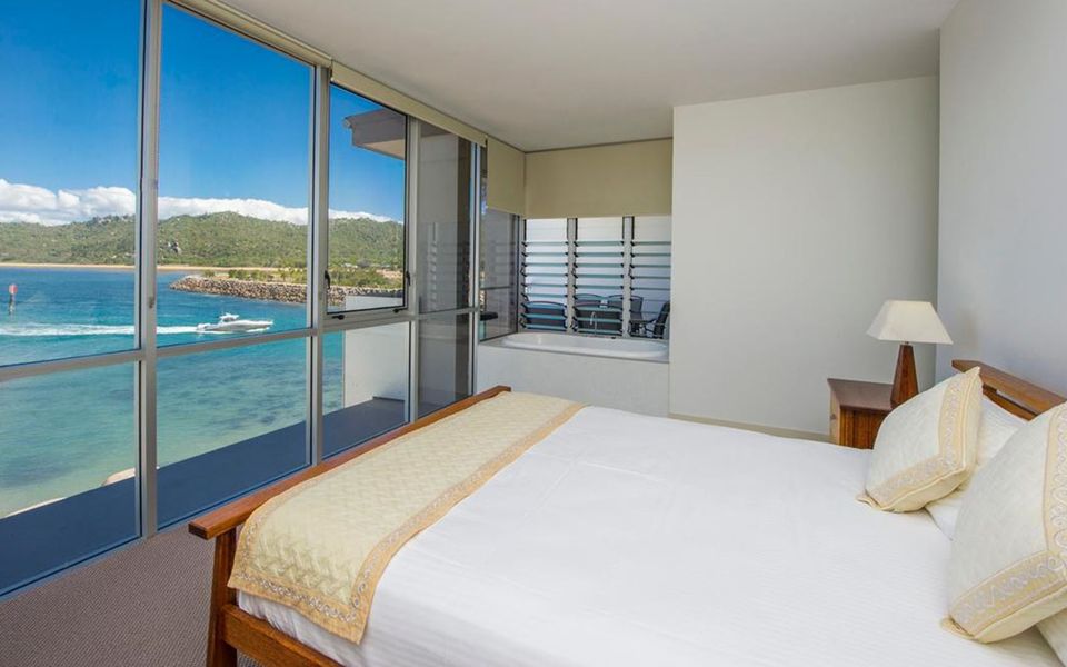 1 Bright Point Apartment 3303