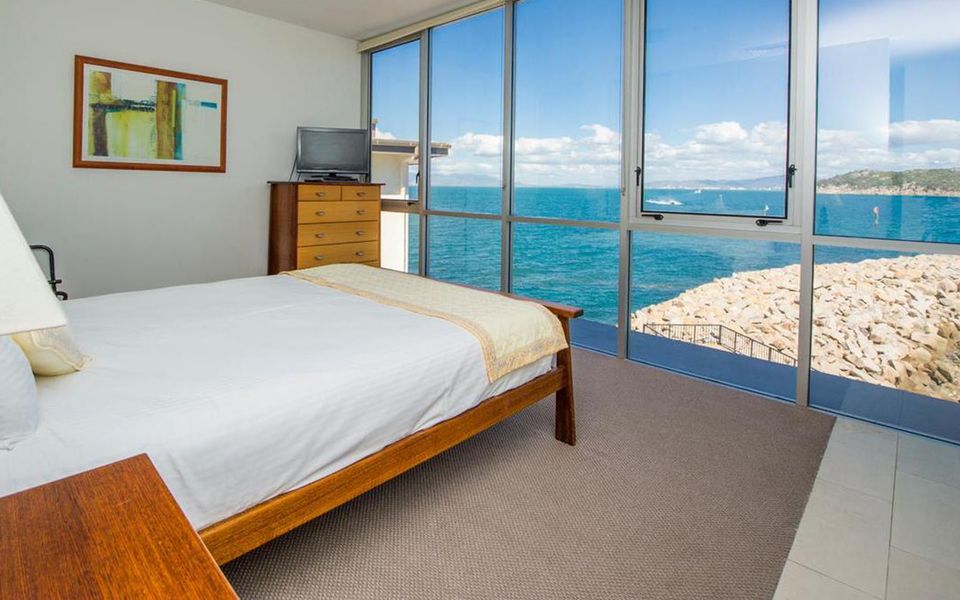 1 Bright Point Apartment 3303