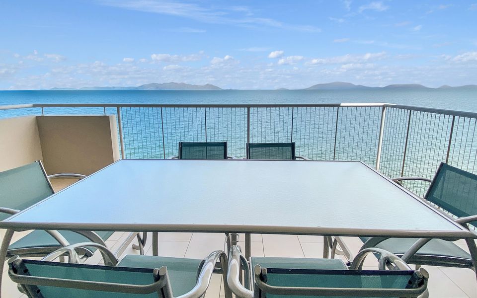 1 Bright Point Apartment 4502 - Balcony