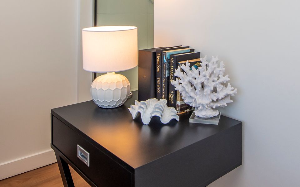 Well furnished bedroom