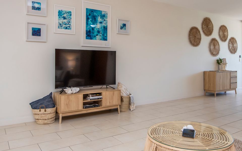 Decorative living room