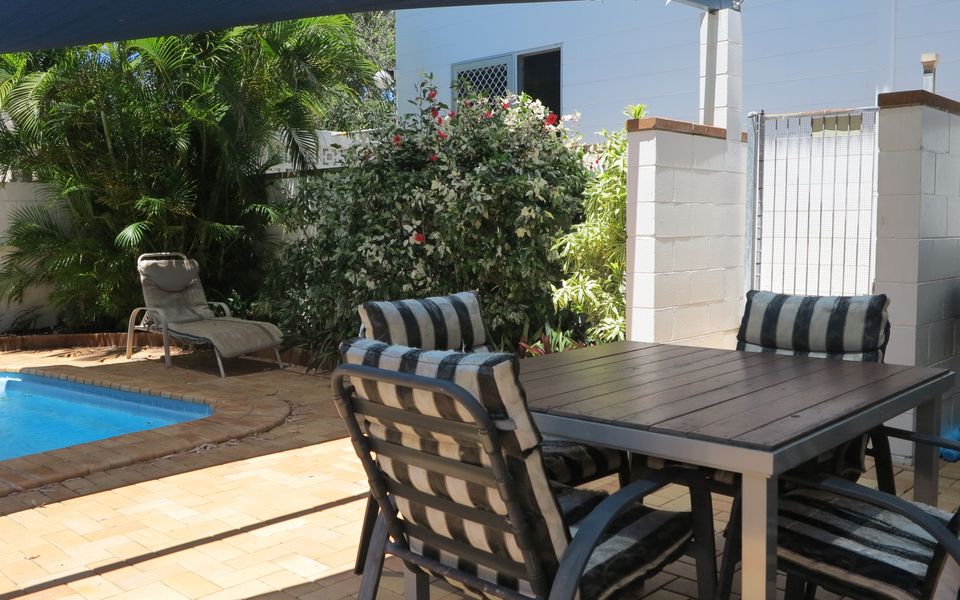 Paradise Apartments 2