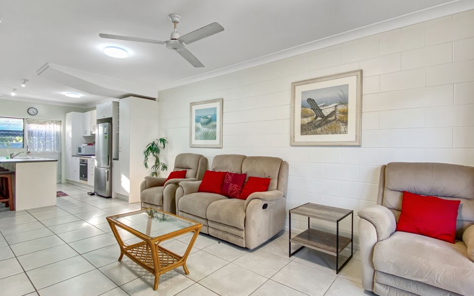 Paradise Apartments 2