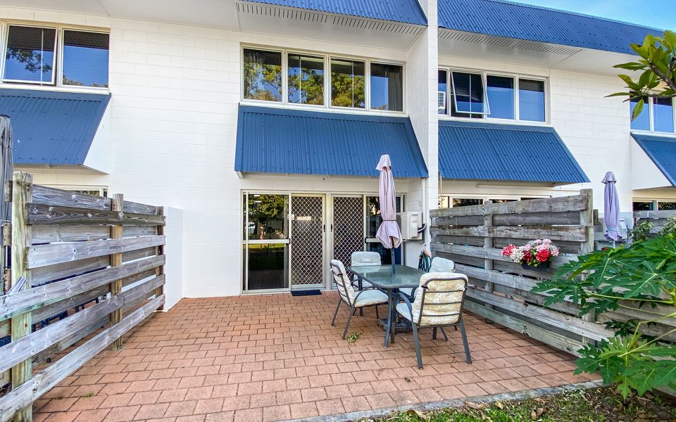 Paradise Apartments 2